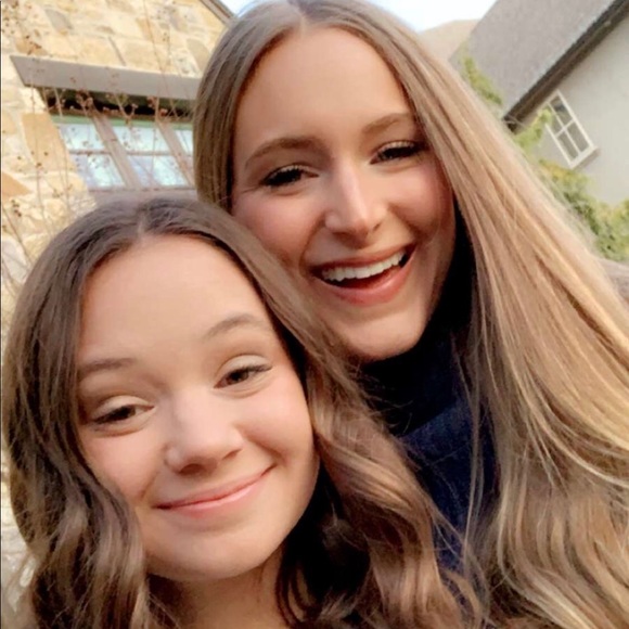 Meet your Posher, Hayley - Picture 4 of 4